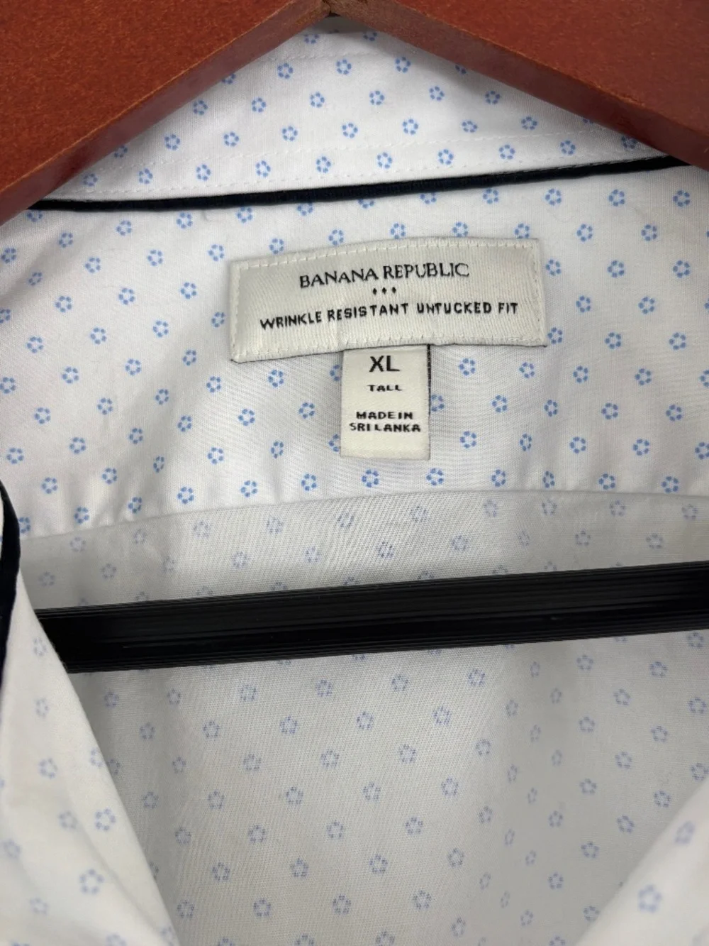 Banana Republic Men's Button Up Dress Shirt